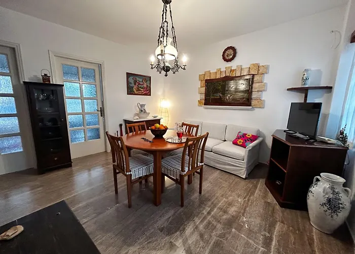 Dryades House In Kinitharos