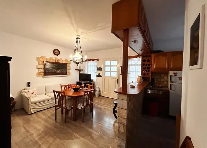 Dryades House In Kinitharos