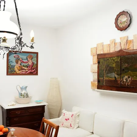 Dryades House In Апартаменты *