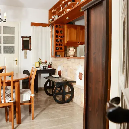 Dryades House In Kinidaros