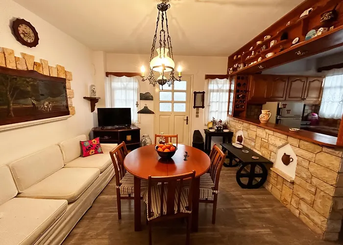 Apartment Dryades House In