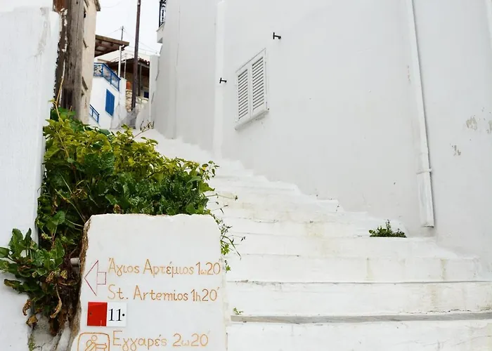 Apartment Dryades House In *