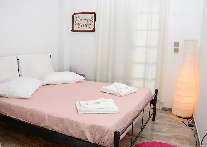 Apartment Dryades House In *